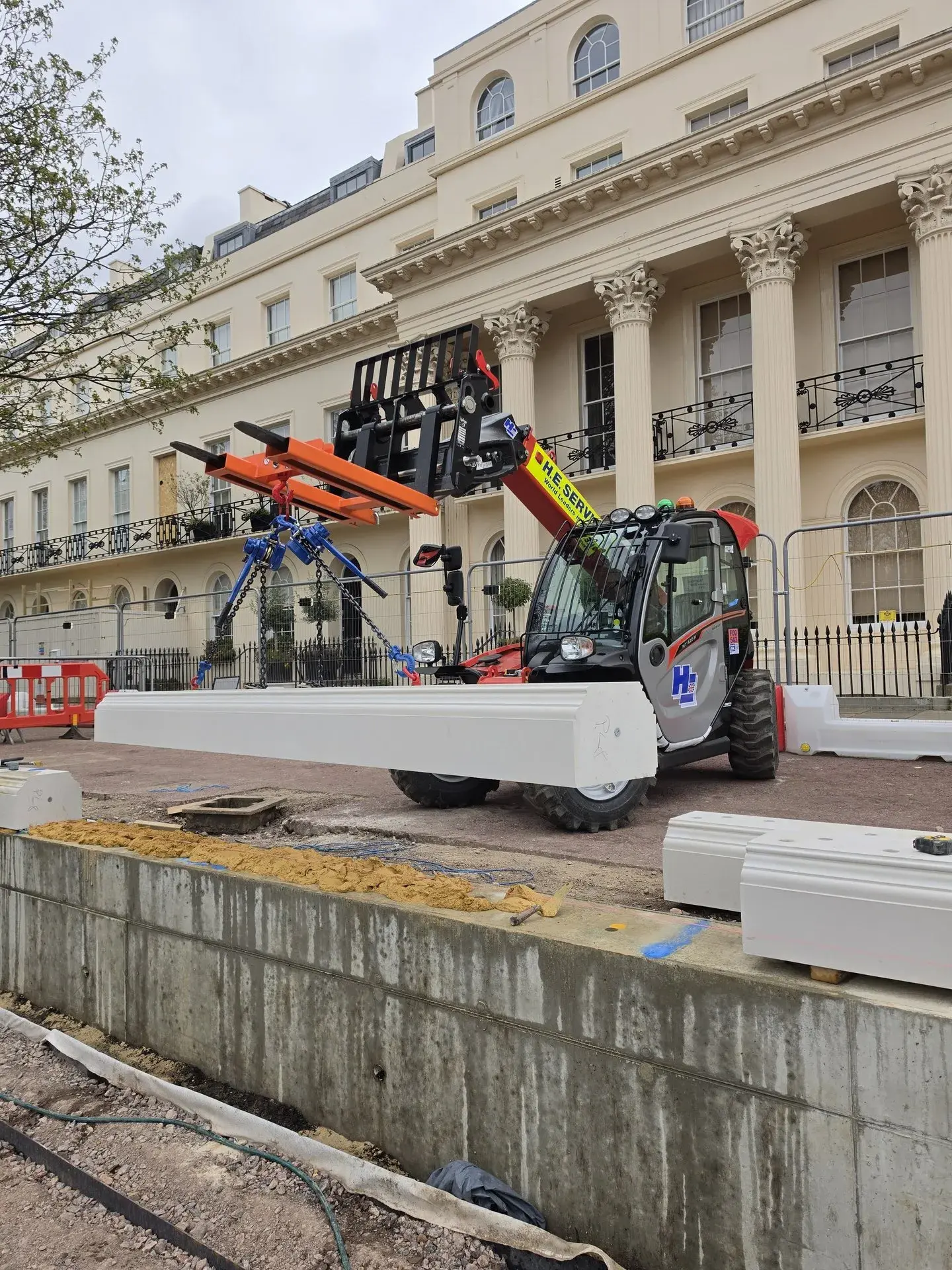 Heavy material handling a17c operator